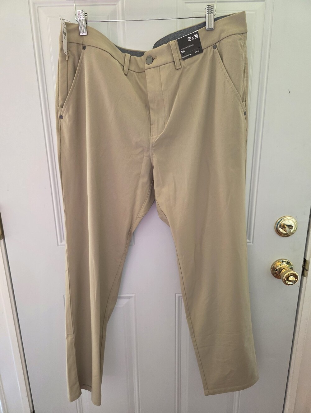 Men's Express Pants In A Size 36x30-New With Tags